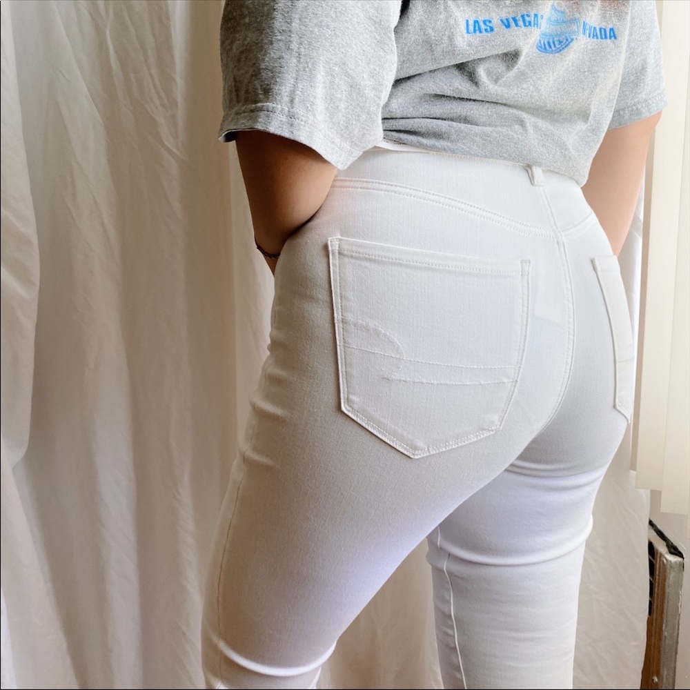 AE White Super Hi-Rise Curvy Jeggings